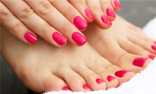Hyperli MiniManicure and/or MiniPedicure with Gel