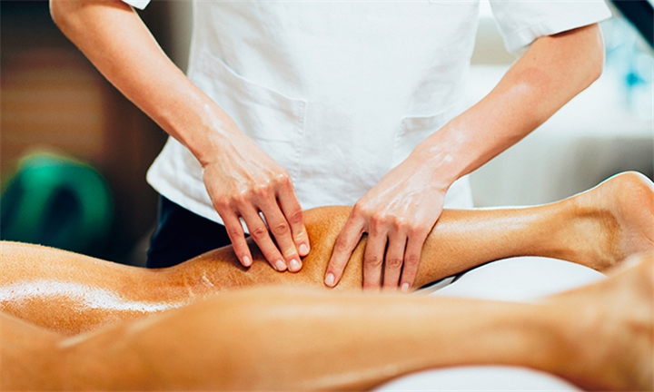 Hyperli 60 Minute Sports Massage  at Peppermint Day Spa 